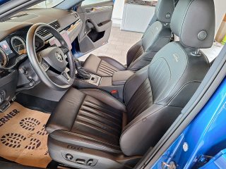 Skoda Superb Kombi 2,0 TDI Laurin & Klement DSG