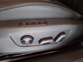 Skoda Superb Kombi 2,0 TDI Laurin & Klement DSG