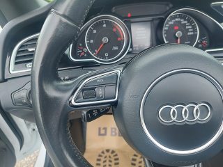 Audi A5 Cabrio 2,0 TDI DPF Aut. S-LINE