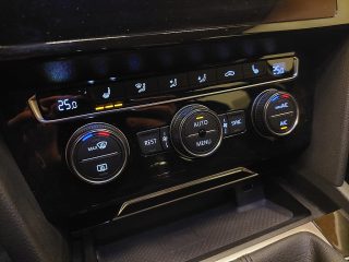 VW Passat Variant Highline 2,0 TDI SCR
