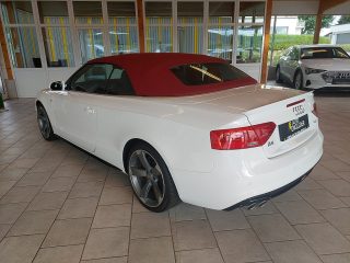 Audi A5 Cabrio 2,0 TDI DPF Aut. S-LINE