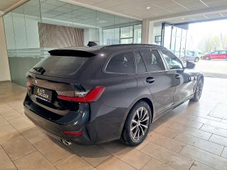 BMW 318d 48 V Touring Aut. Sportpaket