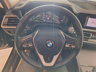 BMW 318d 48 V Touring Aut. Sportpaket