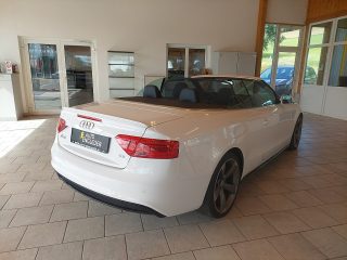 Audi A5 Cabrio 2,0 TDI DPF Aut. S-LINE