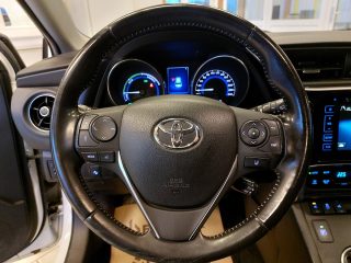 Toyota Auris 1,8 VVT-i Hybrid Edition 45