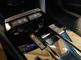 Opel Mokka-e Elektromotor 50kWh Euro6d -3 Phasig 100 kW Elegance-e