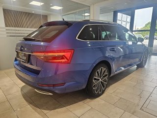 Skoda Superb Kombi 2,0 TDI Laurin & Klement DSG