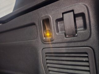 VW Touran Highline 2,0 SCR TDI DSG *R-LINE*