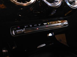 Mercedes-Benz A 200 d Aut. *AMG-LINE*